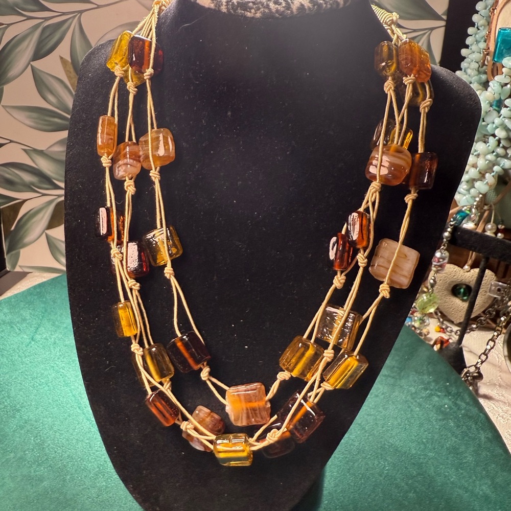 Source Unknown Brown Multi-Strand Necklace‎